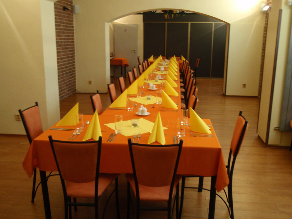 Hotel Ostrůvek 3*